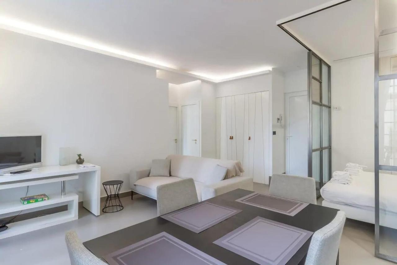 Private Furnished Apartment Ideally Located in The Carré d'Or Niza Exterior foto